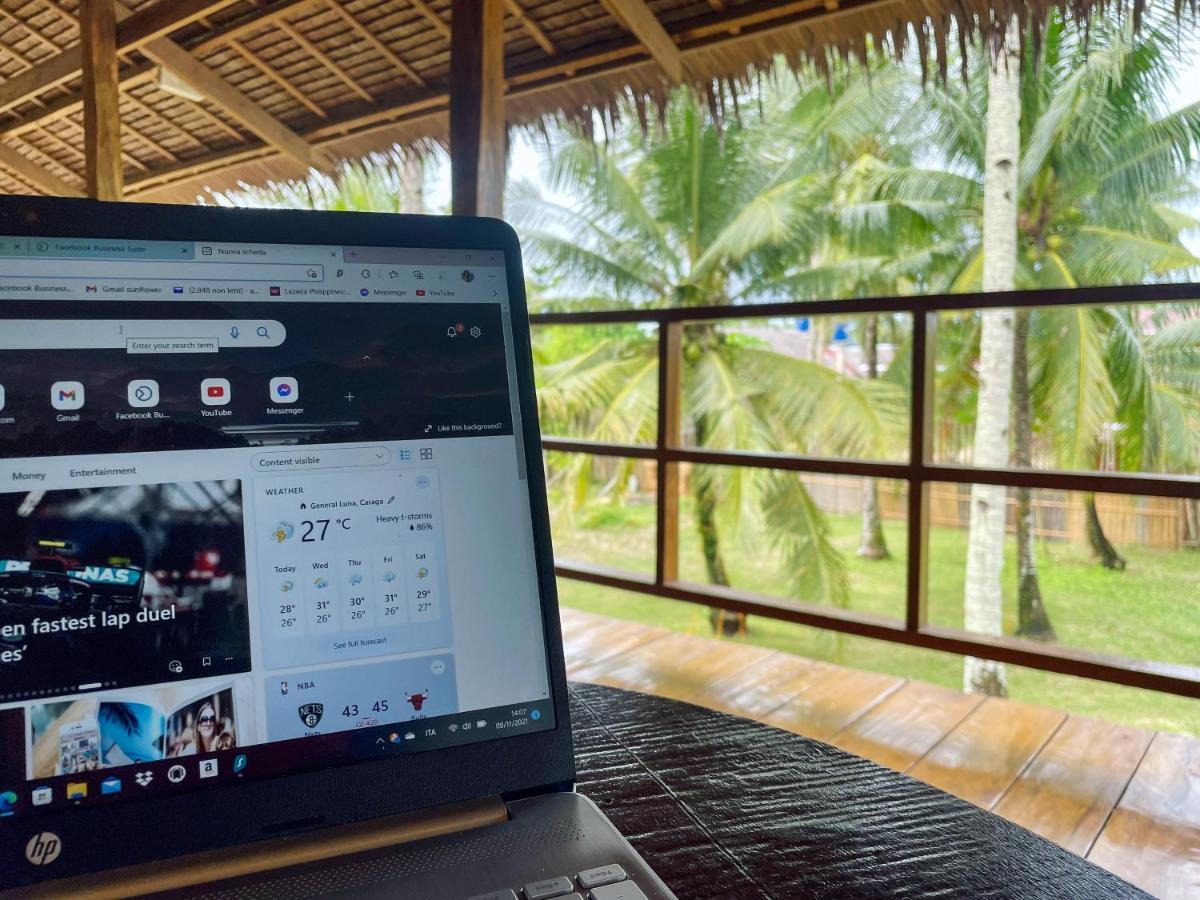 Siargao Sunflower Suites General Luna  Dış mekan fotoğraf