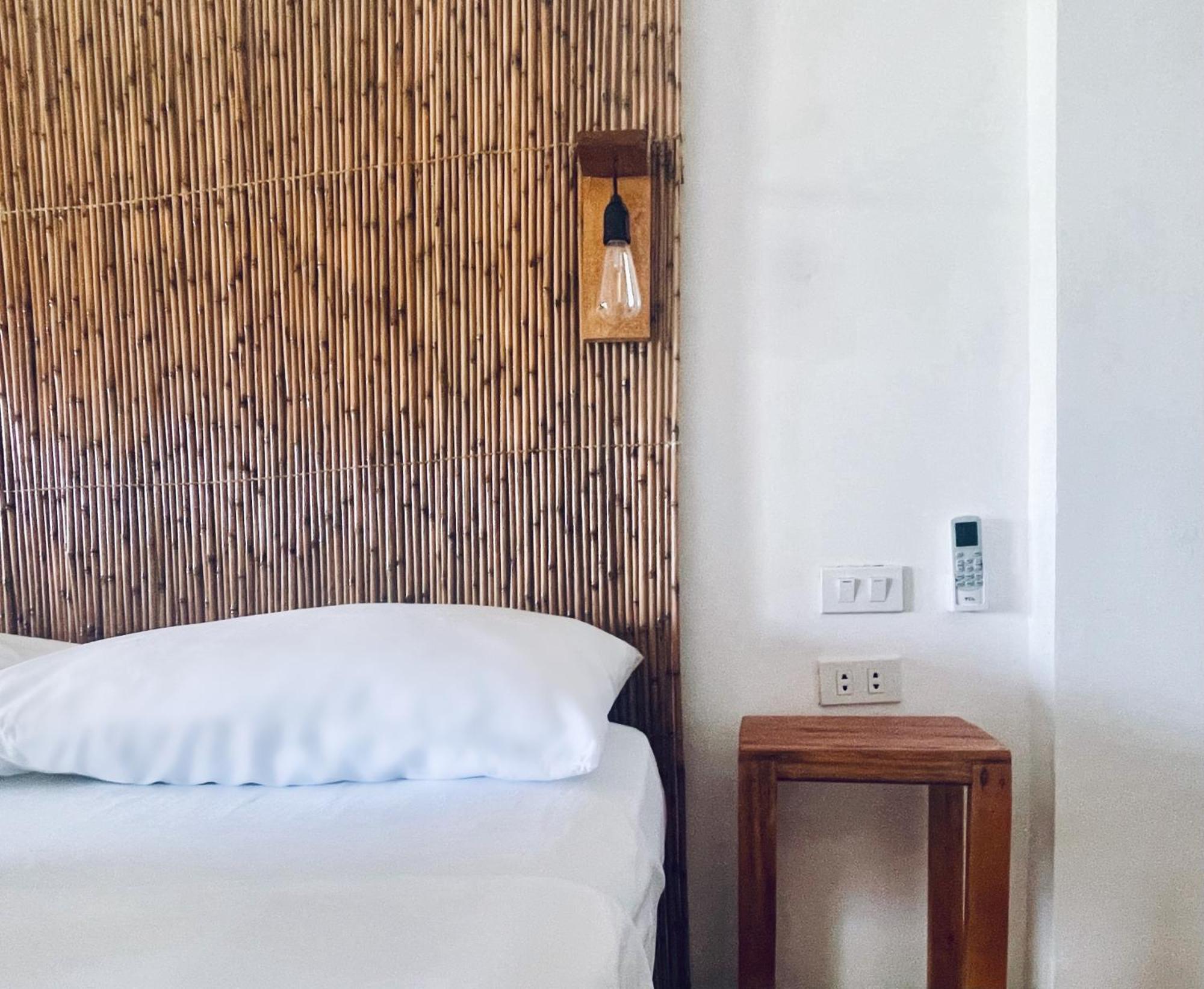 Siargao Sunflower Suites General Luna  Dış mekan fotoğraf