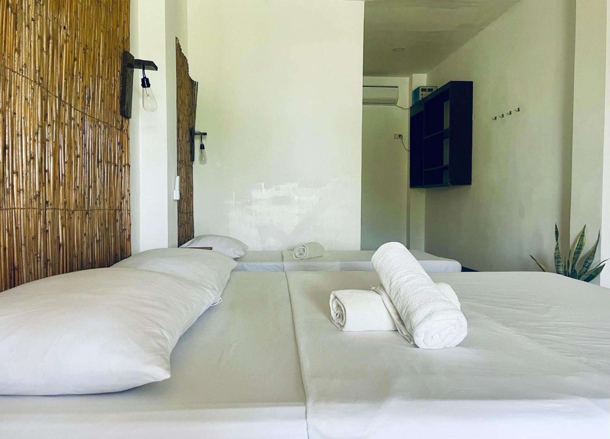 Siargao Sunflower Suites General Luna  Dış mekan fotoğraf