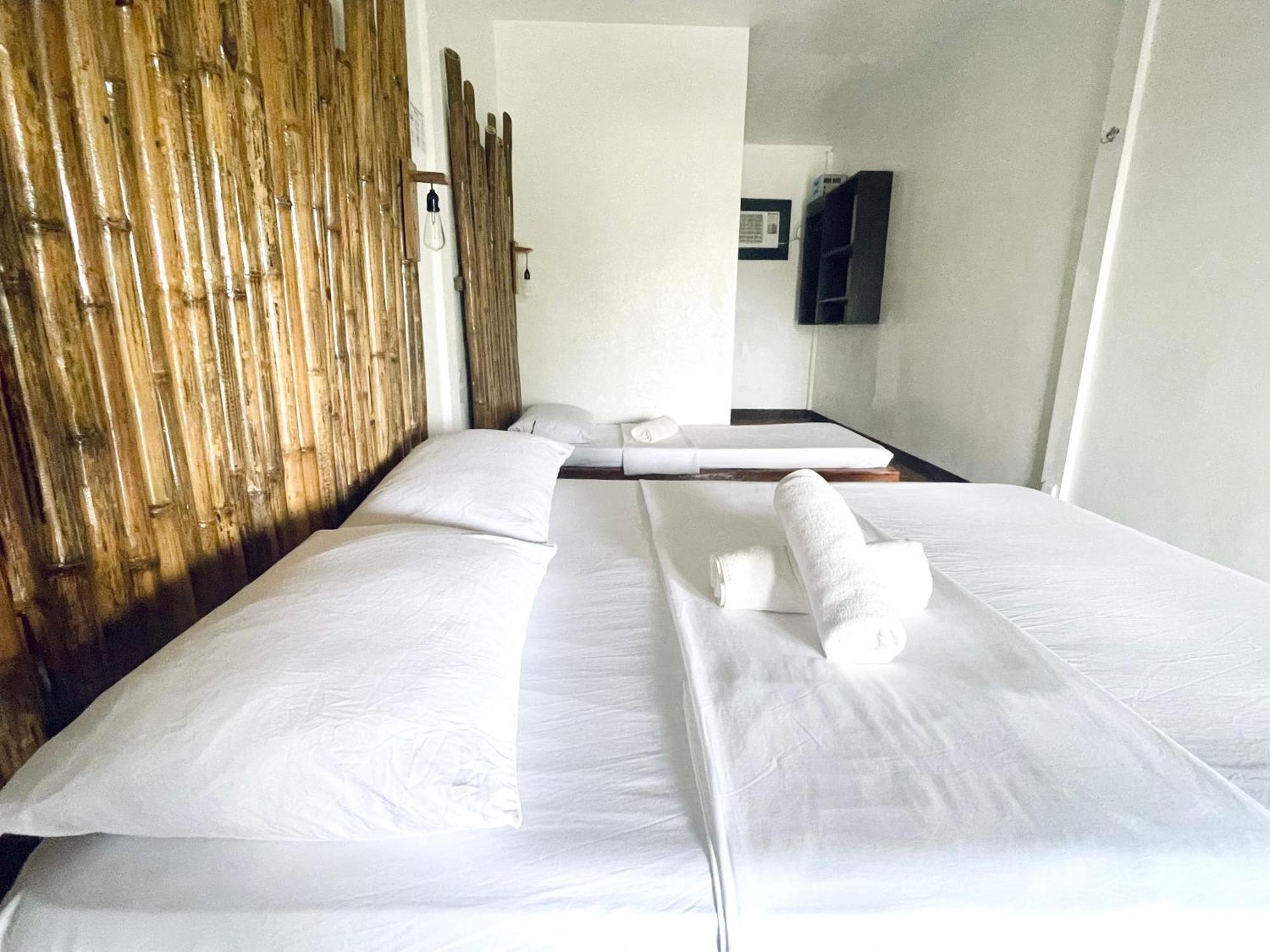 Siargao Sunflower Suites General Luna  Dış mekan fotoğraf