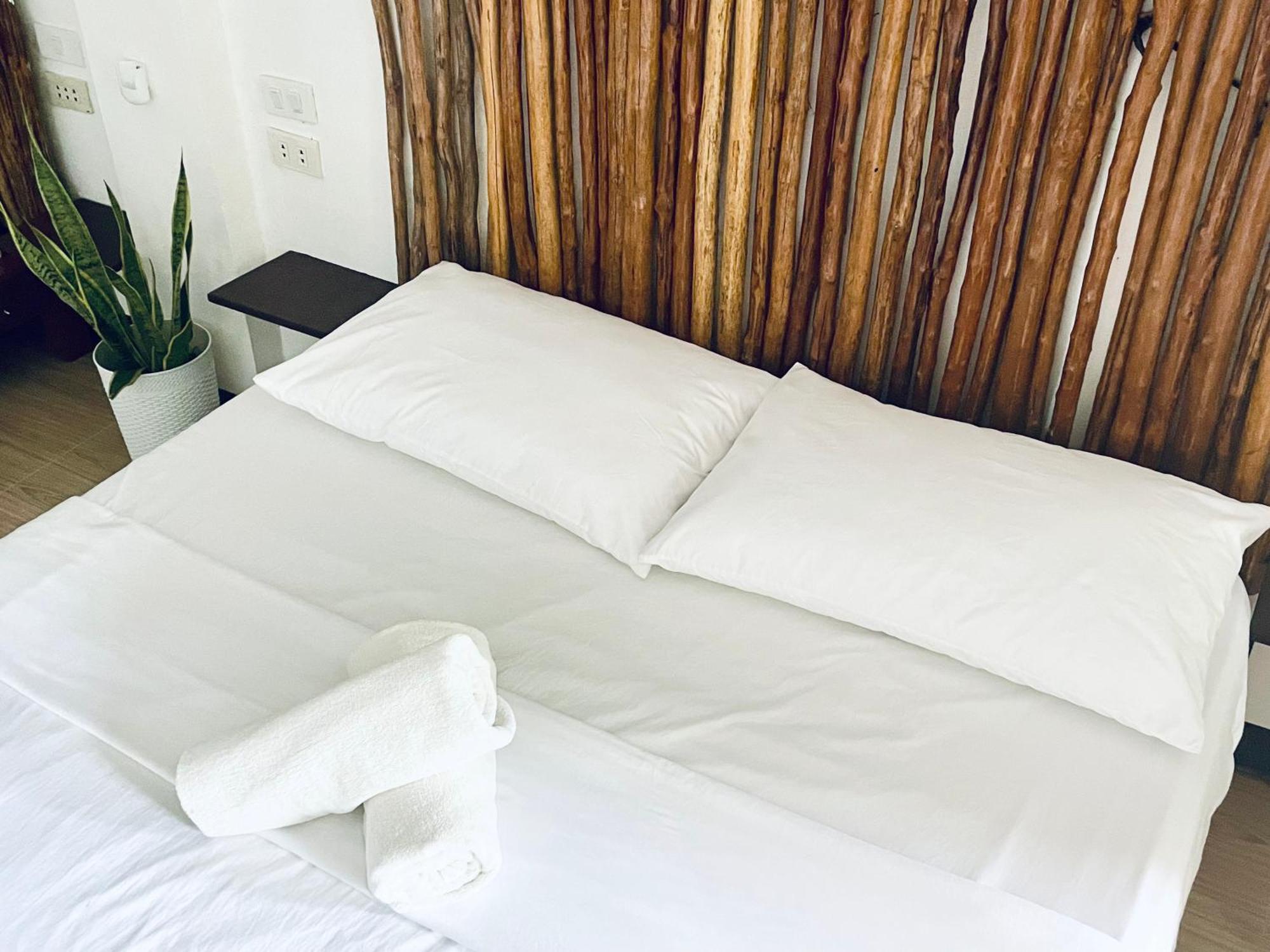 Siargao Sunflower Suites General Luna  Dış mekan fotoğraf
