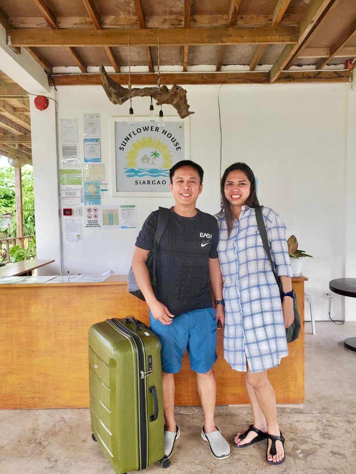 Siargao Sunflower Suites General Luna  Dış mekan fotoğraf