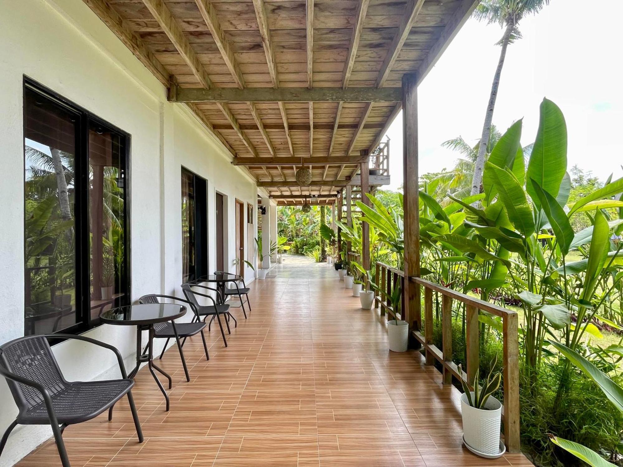 Siargao Sunflower Suites General Luna  Dış mekan fotoğraf
